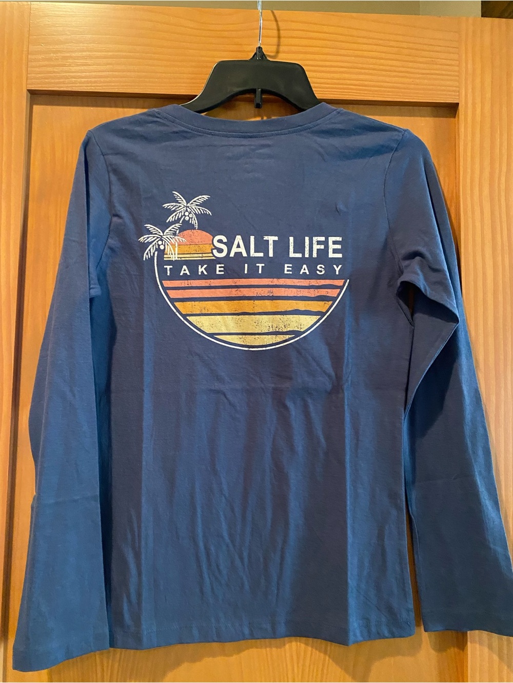 Salt Life Take It Easy Steel Blue Long Sleeve V-Neck T-Shirt NWT S